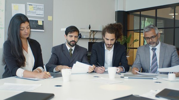 Élaborer une Stratégie de Formation Clientèle Impactante et Performante